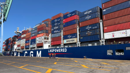 Porto de Imbituba recebe escala adicional de navio com origem na Ásia