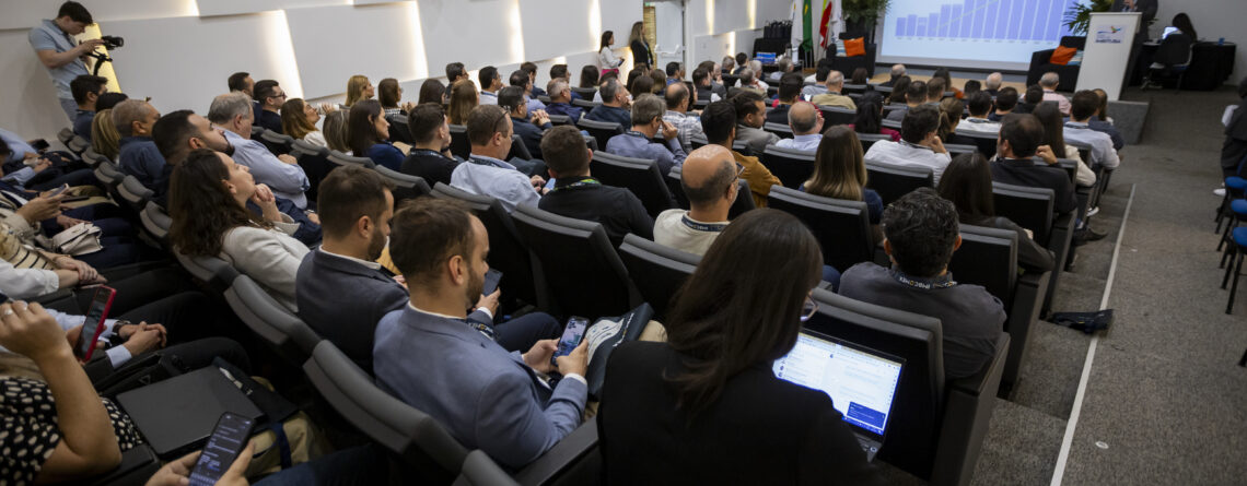 Porto de Imbituba participa do IMBCOMEX 2025 como patrocinador e destaque em painel sobre melhorias portuárias