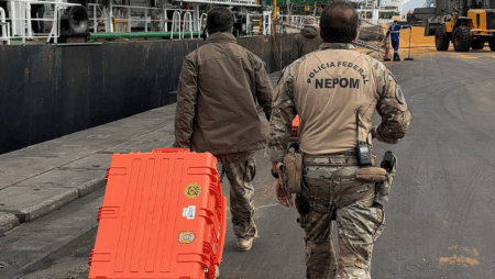 Porto de Imbituba recebe treinamento internacional de combate ao tráfico de drogas em navios