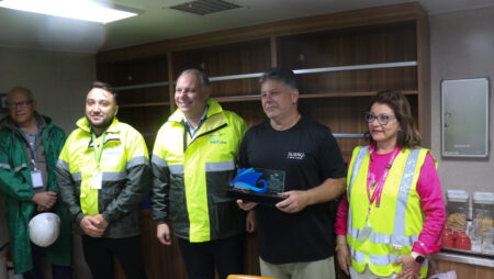 Porto de Imbituba registra 100ª atracação do porta-contêineres Bartolomeu Dias