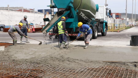 Porto de Imbituba moderniza Cais 3 com maior obra de sua história