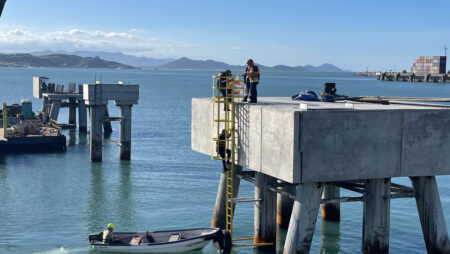 Porto de Imbituba realiza simulado de queda de homem ao mar para reforçar segurança operacional